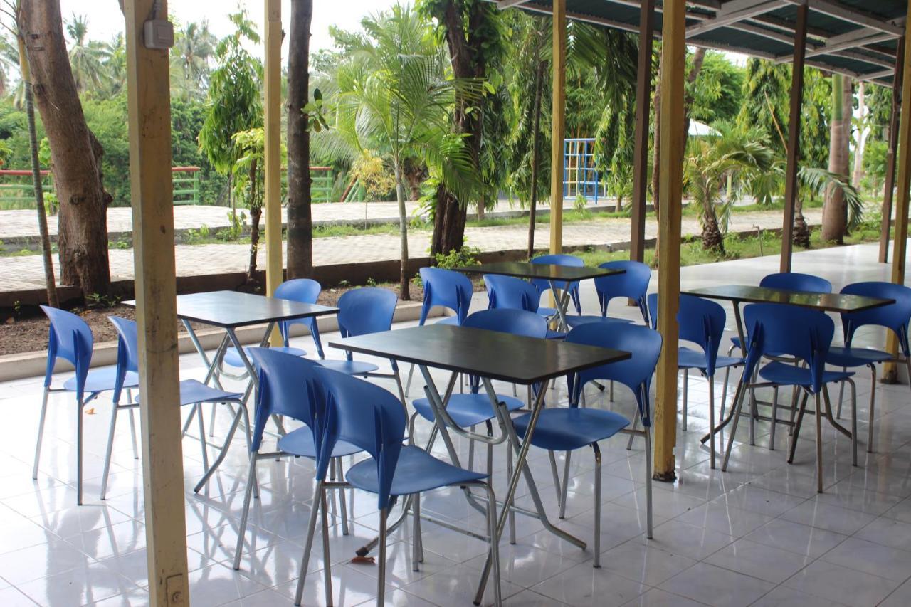 Pondok Wisata Dan Restoran Elim Hotel Waingapu Exterior photo